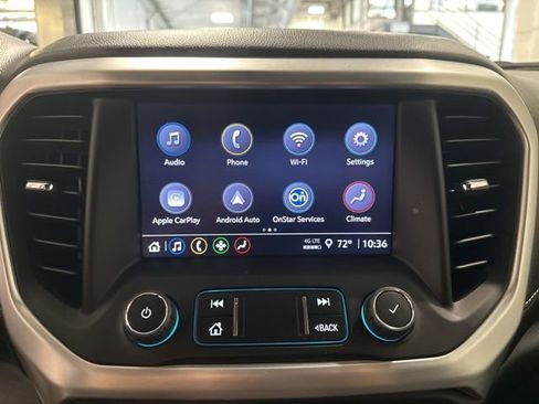Used 2023 GMC Acadia SLE w/ Driver Convenience Package FWD image 23