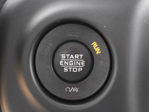 Used 2022 Jeep Wrangler Unlimited Rubicon w/ LED Lighting Group AWD/4WD image 28