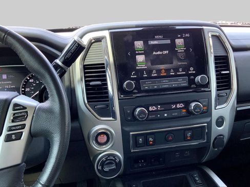 Used 2021 Nissan Titan SV w/ SV Convenience Package AWD/4WD image 7