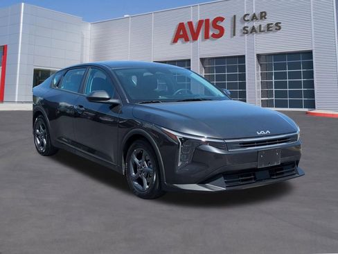 Used 2025 Kia K4 FWD image 3