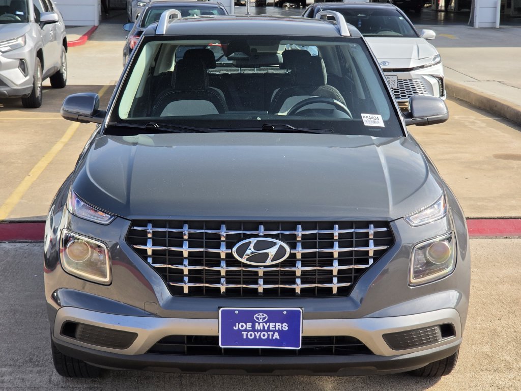 Used 2026 Hyundai Venue SEL FWD image 3