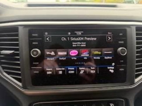 Used 2021 Volkswagen Atlas Cross Sport SE FWD image 10