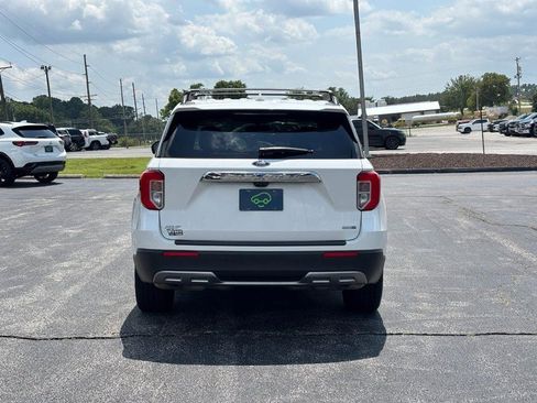 Used 2020 Ford Explorer XLT w/ Equipment Group 202A AWD/4WD image 4