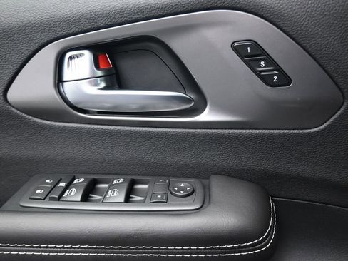 New 2026 Chrysler Pacifica Select image 24