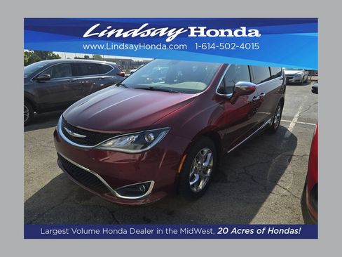Used 2017 Chrysler Pacifica Limited w/ UConnect Theater Package FWD image 1