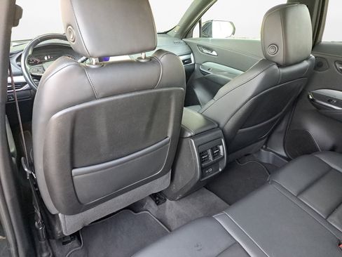 Used 2023 Cadillac XT4 Premium Luxury FWD image 13