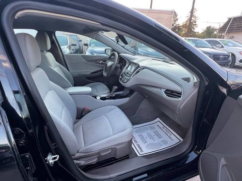 Used 2017 Chevrolet Malibu LS FWD image 12