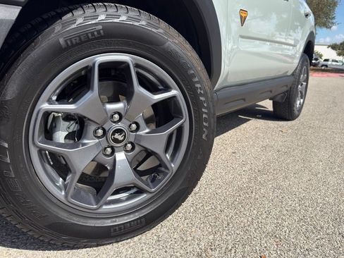 Used 2023 Ford Bronco Sport Badlands AWD/4WD image 4