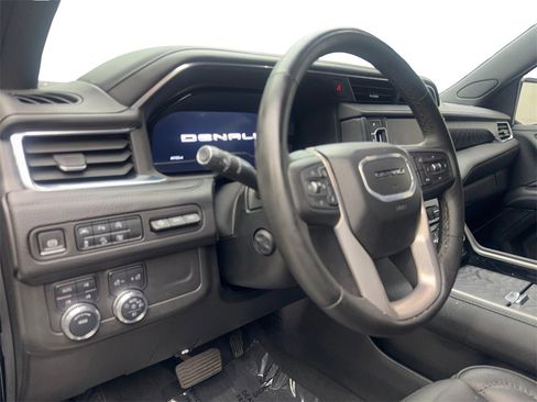 Used 2024 GMC Yukon Denali image 55
