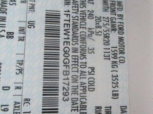 Used 2016 Ford F150 Platinum w/ Equipment Group 701A Luxury image 19