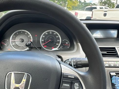 Used 2009 Honda Accord LX-P image 24