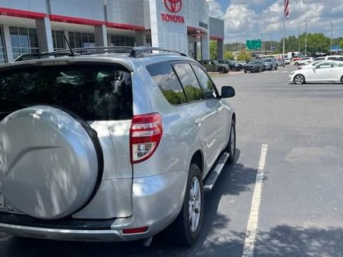 Used 2012 Toyota RAV4 FWD w/ Upgrade Value Pkg image 10
