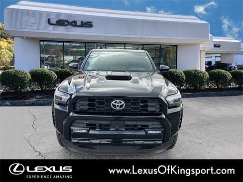 Used 2025 Toyota 4Runner TRD Sport Premium image 8