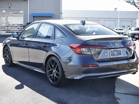 Used 2024 Honda Civic Sport image 4