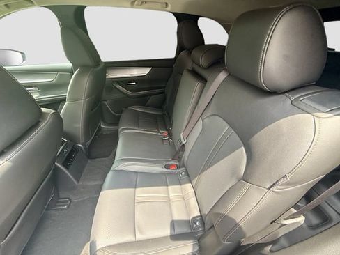 Certified 2024 MAZDA CX-90 Plug-In Hybrid w/ Preferred AWD/4WD image 28