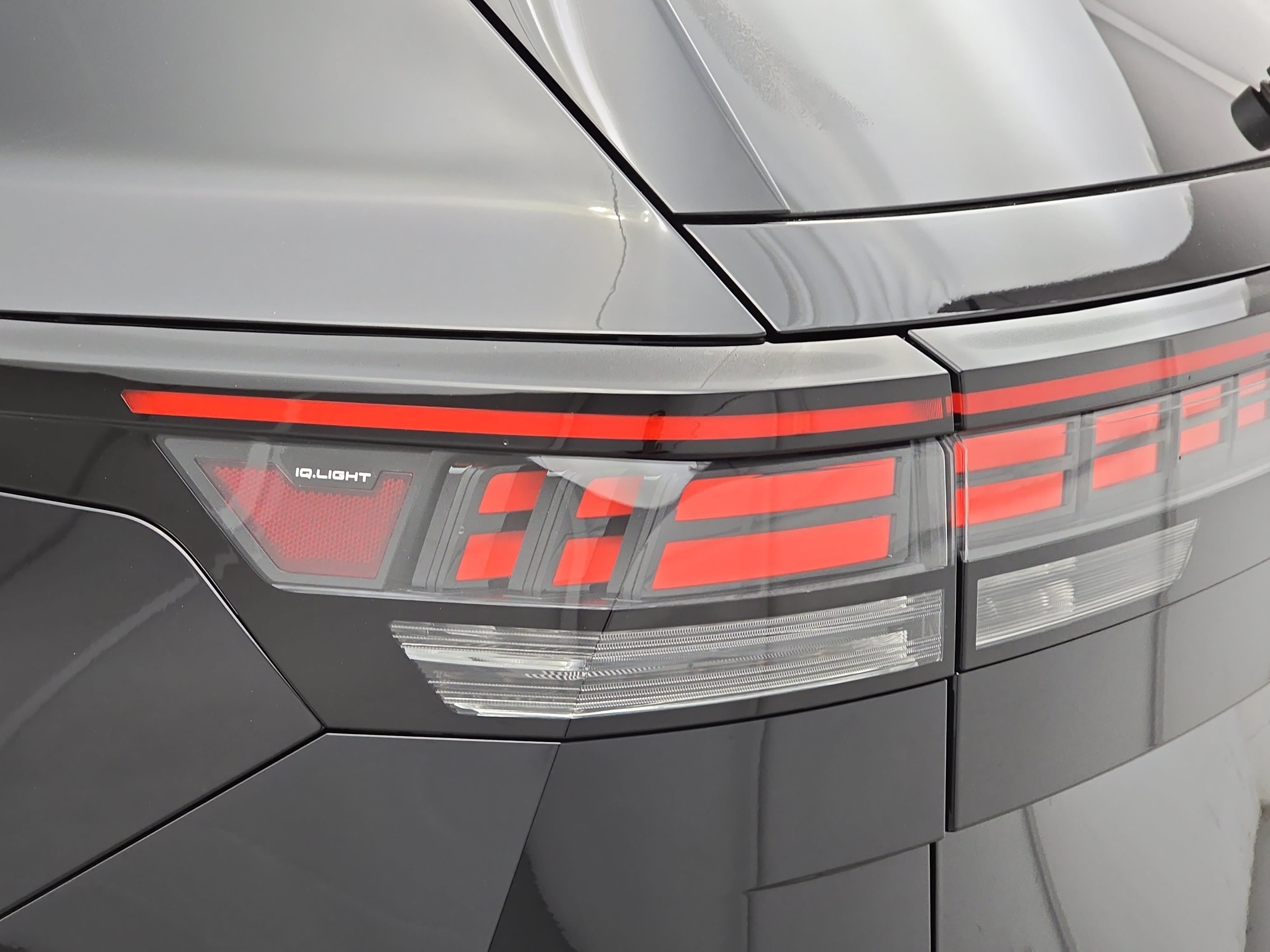 New 2027 Volkswagen Atlas SEL R-Line AWD/4WD image 36