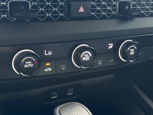 Certified 2023 Honda Accord LX image 19