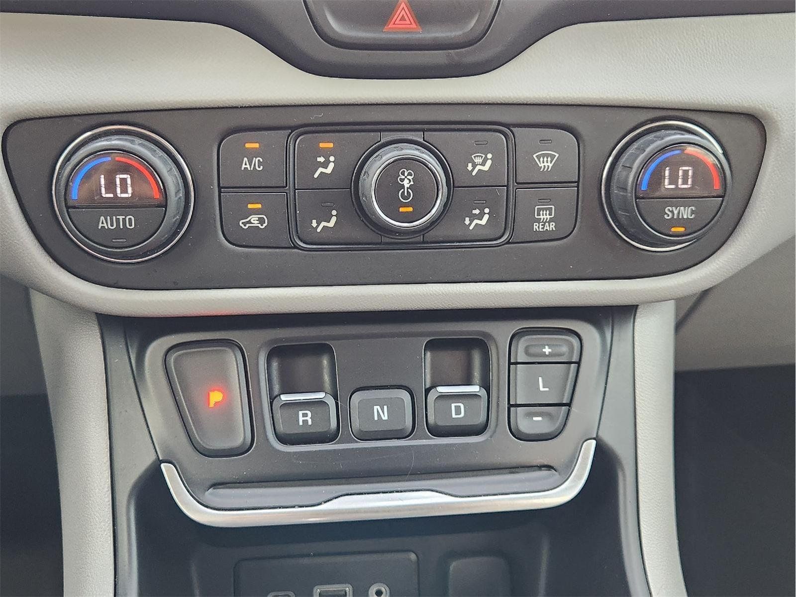 Used 2020 GMC Terrain SLE w/ Driver Convenience Package FWD image 19