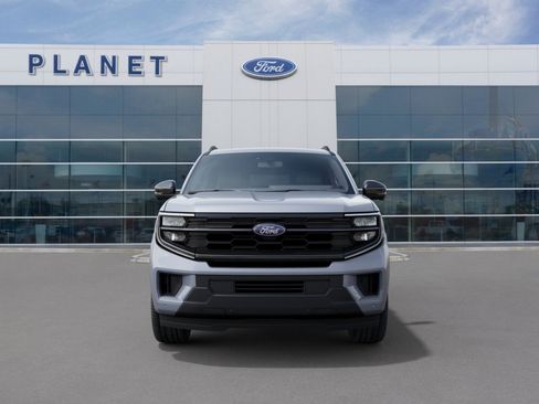 New 2027 Ford Expedition Active RWD image 3