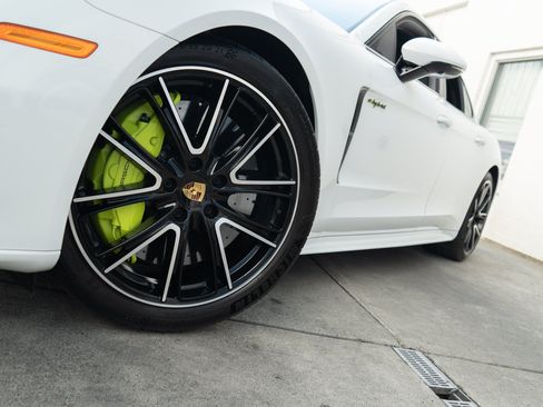 Used 2018 Porsche Panamera Turbo S AWD/4WD image 4