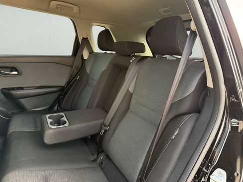 Used 2023 Nissan Rogue SV image 13