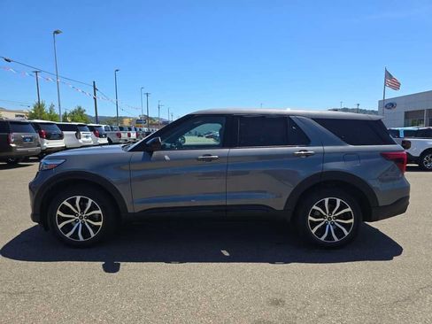 Certified 2022 Ford Explorer ST AWD/4WD image 2