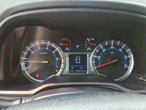 Used 2019 Toyota 4Runner Limited AWD/4WD image 31