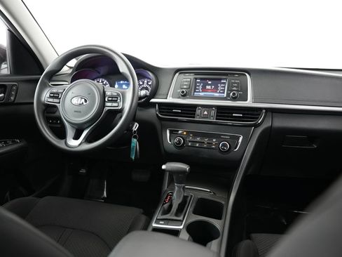 Used 2017 Kia Optima LX w/ Driver Convenience Package FWD image 10