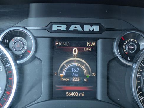 Used 2022 RAM 3500 Big Horn image 31