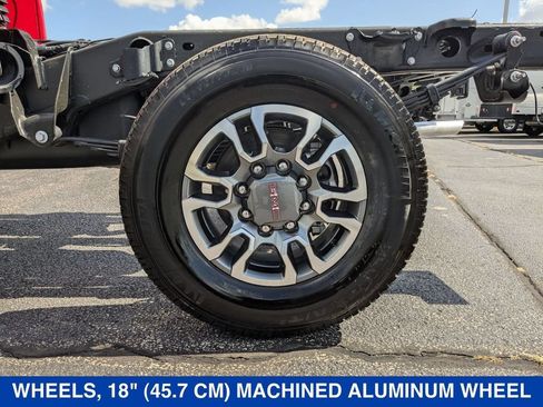 New 2025 GMC Sierra 3500 Pro w/ Convenience Package AWD/4WD image 18