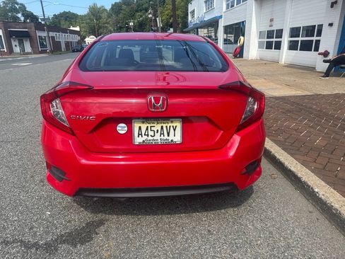 Used 2018 Honda Civic LX image 3