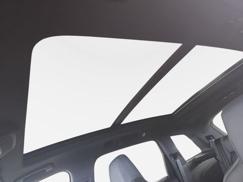 New 2026 Audi SQ7 Premium Plus AWD/4WD image 16