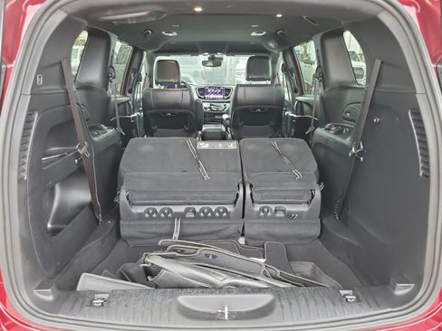 Used 2021 Chrysler Pacifica Touring-L w/ Premium & Safety Sphere Group FWD image 7