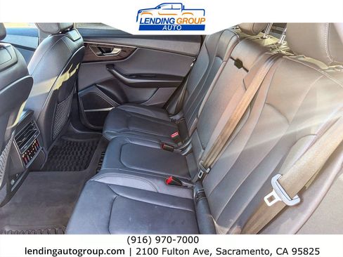 Used 2021 Audi Q8 Premium Plus w/ Premium Plus Package image 17