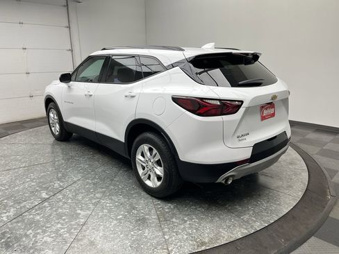 Used 2022 Chevrolet Blazer LT w/ Sound & Technology Package FWD image 2