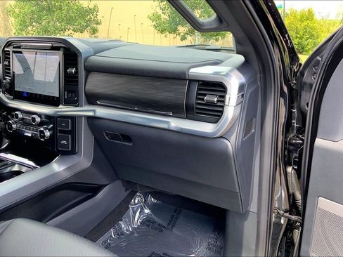 Used 2025 Ford F150 Lariat w/ Equipment Group 501A Mid AWD/4WD image 15