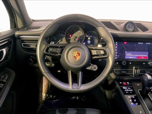 Certified 2023 Porsche Macan Turbo image 15