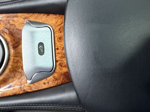 Used 2007 Mercedes-Benz SL 550 image 26