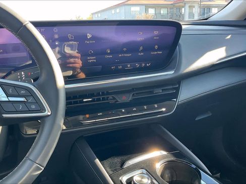 Used 2025 Buick Envision Preferred image 6