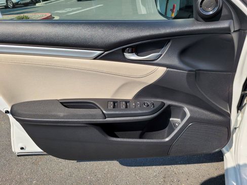 Used 2018 Honda Civic EX image 22