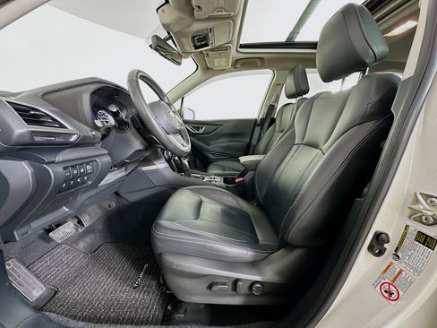 Used 2019 Subaru Forester Touring image 13