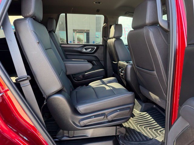 Used 2024 Chevrolet Tahoe LT w/ Luxury Package RWD image 11