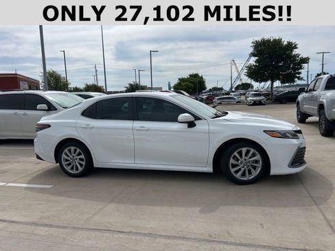 Used 2024 Toyota Camry LE image 2