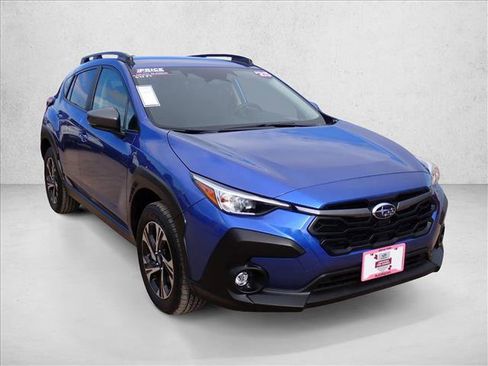 Used 2025 Subaru Crosstrek 2.0i Premium w/ Crosstrek Mirror Package AWD/4WD image 6