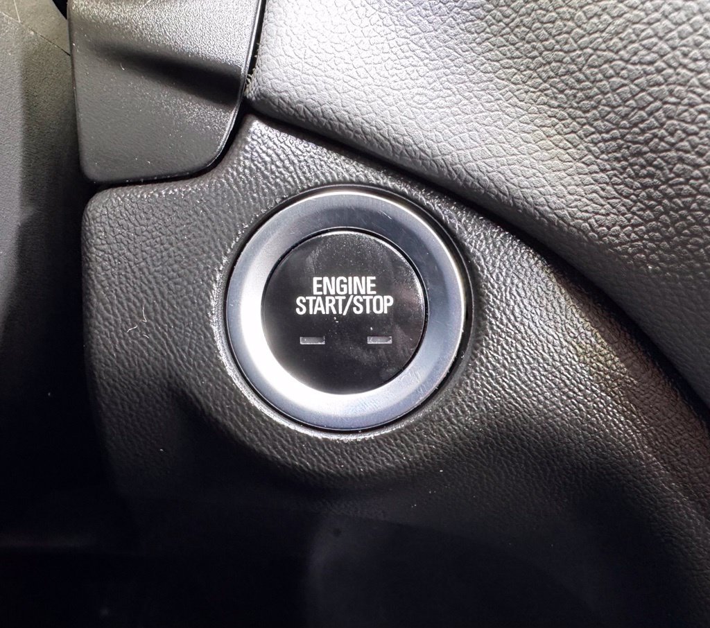 Used 2021 Chevrolet Equinox LS w/ LS Convenience Package AWD/4WD image 27