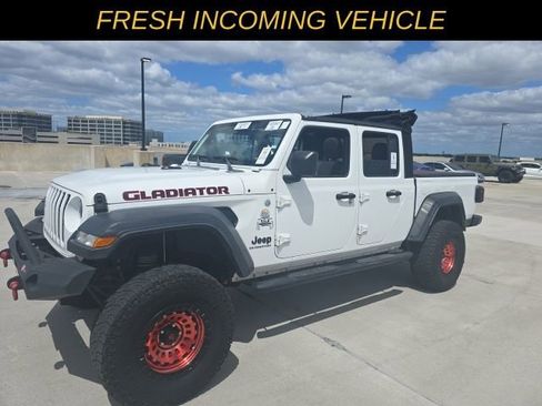 Used 2020 Jeep Gladiator Sport w/ Quick Order Package 24S image 2