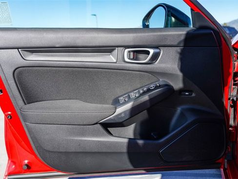 Used 2023 Honda Civic Sport image 22