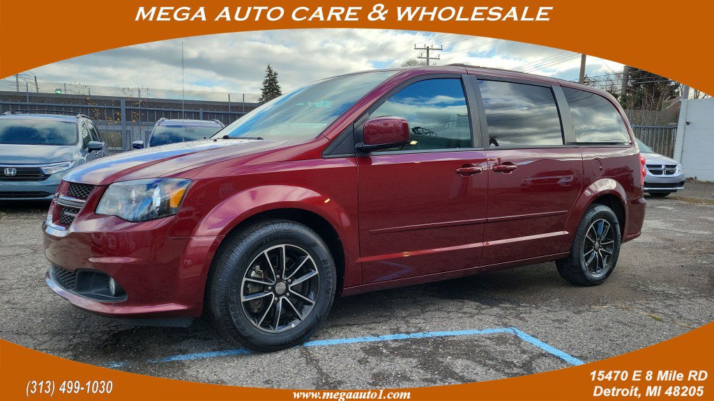 Used 2017 Dodge Grand Caravan GT FWD image 1