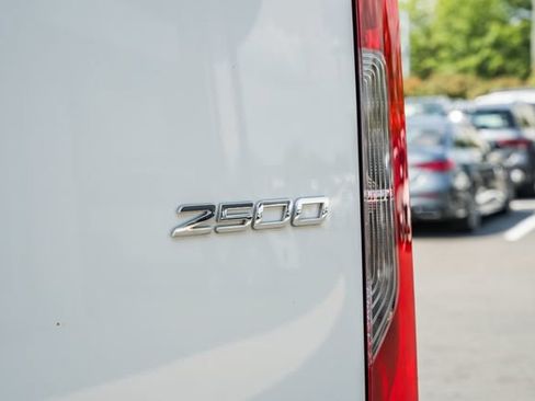 Used 2024 Mercedes-Benz Sprinter 2500 image 8