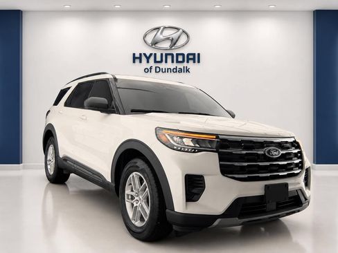Used 2026 Ford Explorer Active RWD image 1